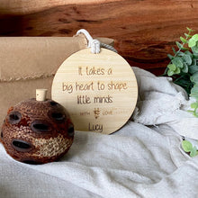 Load image into Gallery viewer, END OF YEAR TEACHER GIFT TAG